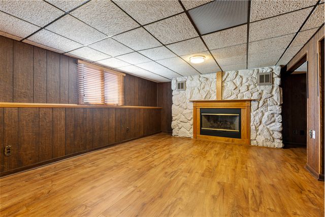 2120 Coronet Road, Loves Park, IL 61111