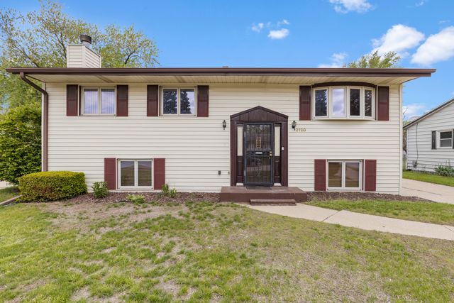 2120 Coronet Road, Loves Park, IL 61111