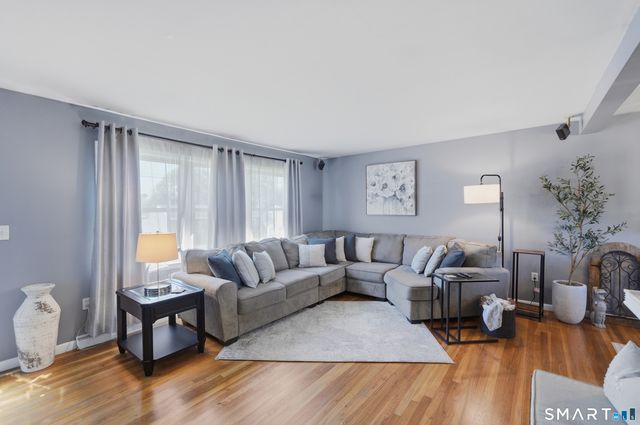 11 Gertrude Lane, West Haven, CT 06516