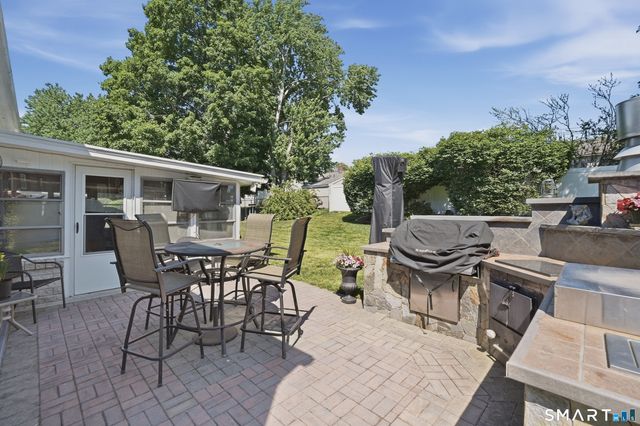 11 Gertrude Lane, West Haven, CT 06516