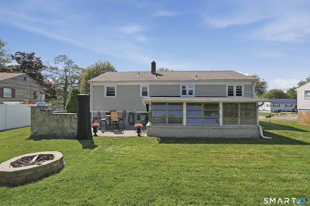 11 Gertrude Lane, West Haven, CT 06516