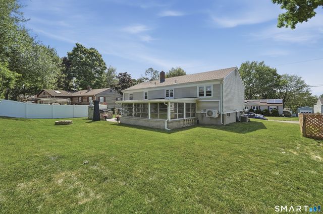11 Gertrude Lane, West Haven, CT 06516