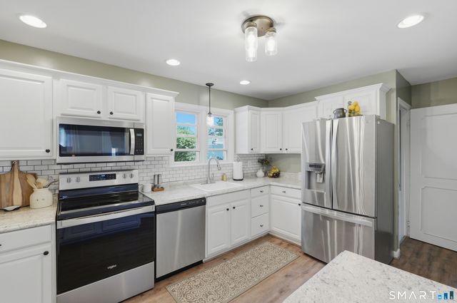11 Gertrude Lane, West Haven, CT 06516