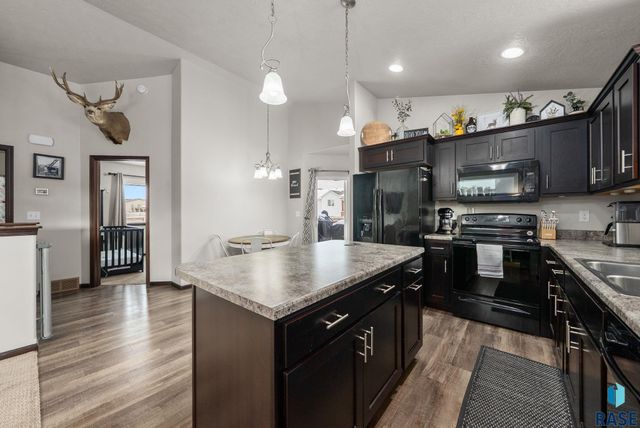 205 N Ceylon Dr Drive, Tea, SD 57064