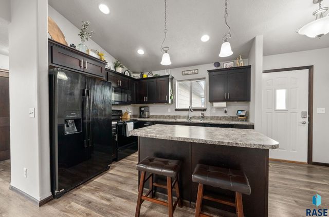 205 N Ceylon Dr Drive, Tea, SD 57064