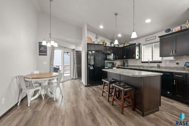 205 N Ceylon Dr Drive, Tea, SD 57064