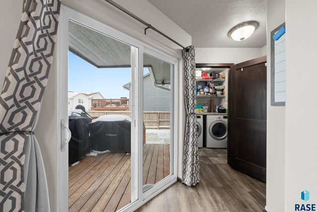 205 N Ceylon Dr Drive, Tea, SD 57064