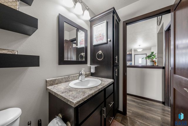 205 N Ceylon Dr Drive, Tea, SD 57064