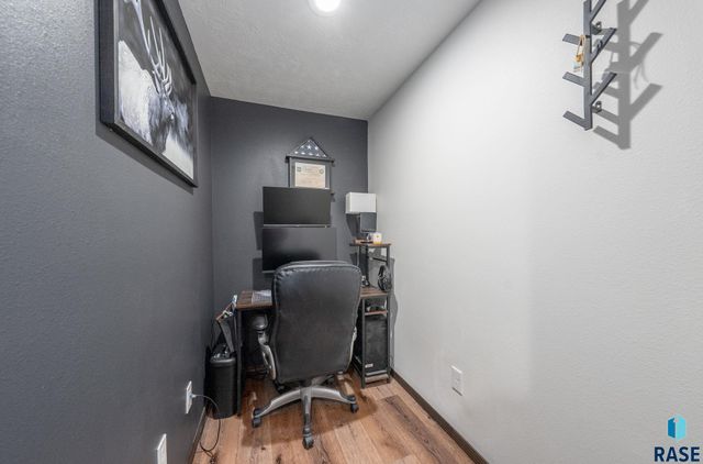 205 N Ceylon Dr Drive, Tea, SD 57064