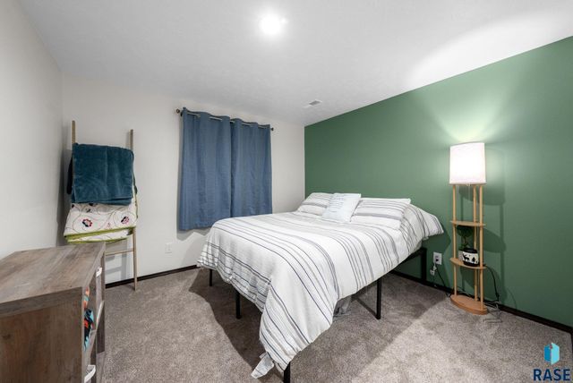 205 N Ceylon Dr Drive, Tea, SD 57064