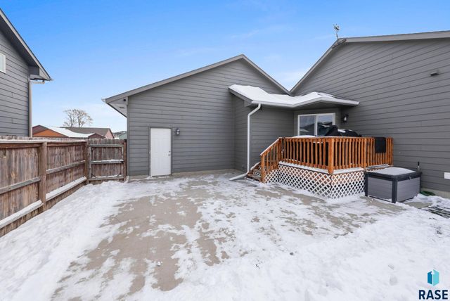 205 N Ceylon Dr Drive, Tea, SD 57064