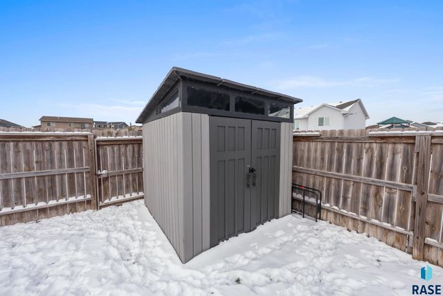 205 N Ceylon Dr Drive, Tea, SD 57064