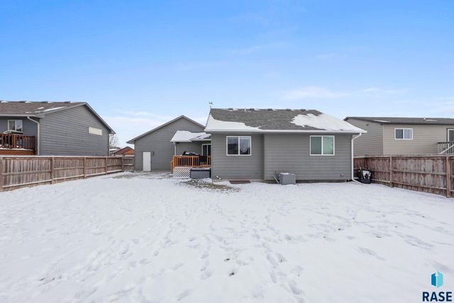 205 N Ceylon Dr Drive, Tea, SD 57064