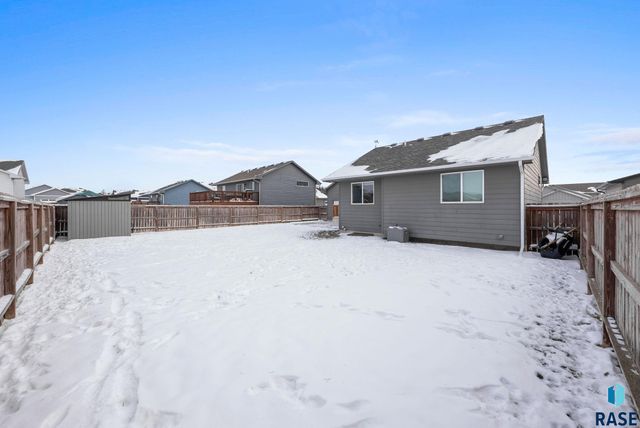 205 N Ceylon Dr Drive, Tea, SD 57064