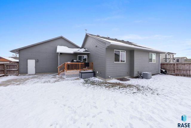 205 N Ceylon Dr Drive, Tea, SD 57064