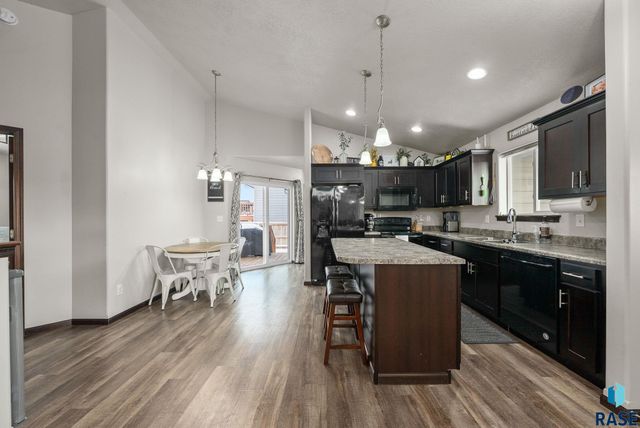 205 N Ceylon Dr Drive, Tea, SD 57064