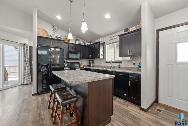 205 N Ceylon Dr Drive, Tea, SD 57064