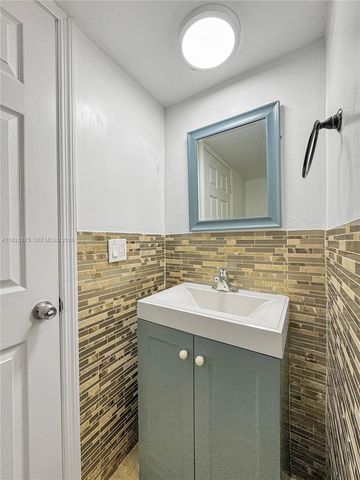 8103 SW 24th Street, North Lauderdale, FL 33068