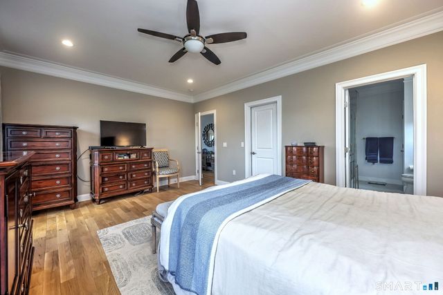 7 Luisa Court, Branford, CT 06405