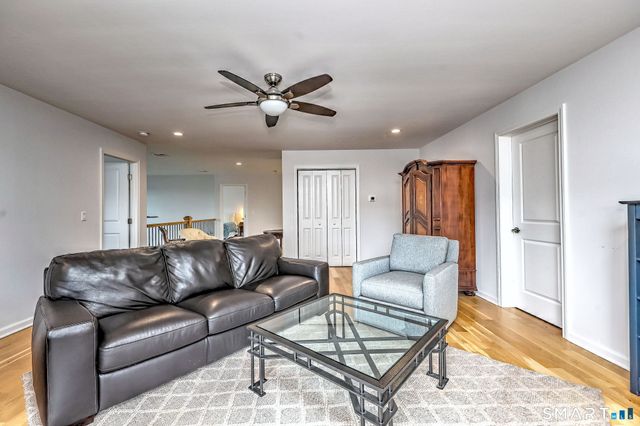 7 Luisa Court, Branford, CT 06405
