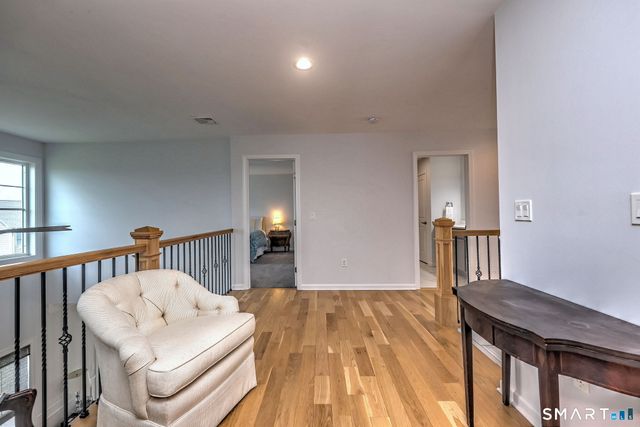 7 Luisa Court, Branford, CT 06405