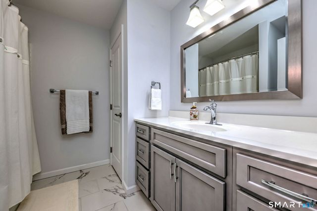 7 Luisa Court, Branford, CT 06405