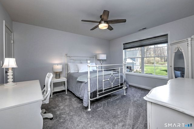 7 Luisa Court, Branford, CT 06405