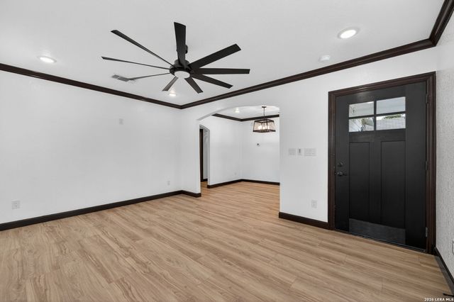 634 DRAKE AVE, San Antonio, TX 78204