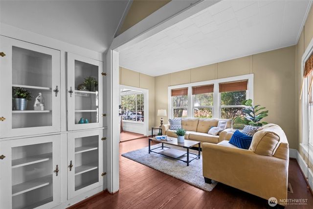 624 W Willis Street, Kent, WA 98032