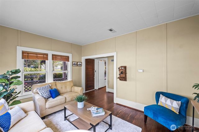 624 W Willis Street, Kent, WA 98032