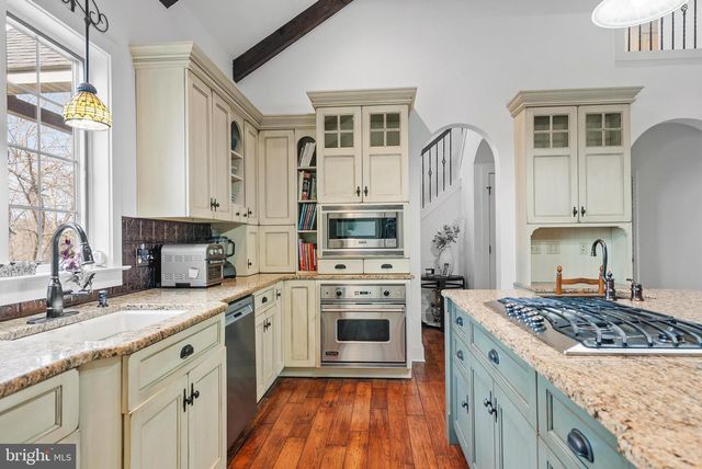 97 WILSON RD, Christiana, PA 17509