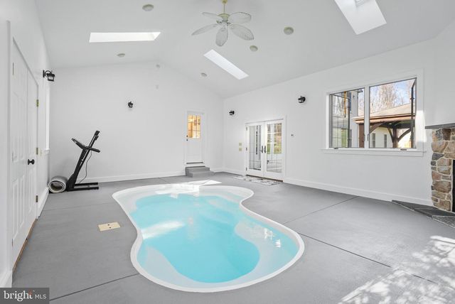 97 WILSON RD, Christiana, PA 17509
