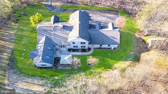 97 WILSON RD, Christiana, PA 17509