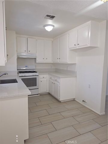 45419 10th W A, Lancaster, CA 93534