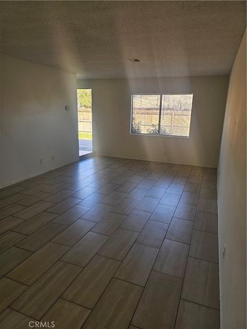 45419 10th W A, Lancaster, CA 93534
