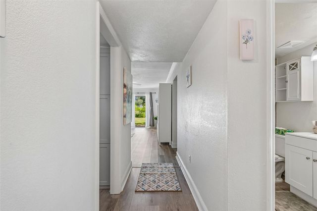 2117 LAKEWOOD CLUB DRIVE S 7-N, St Petersburg, FL 33712