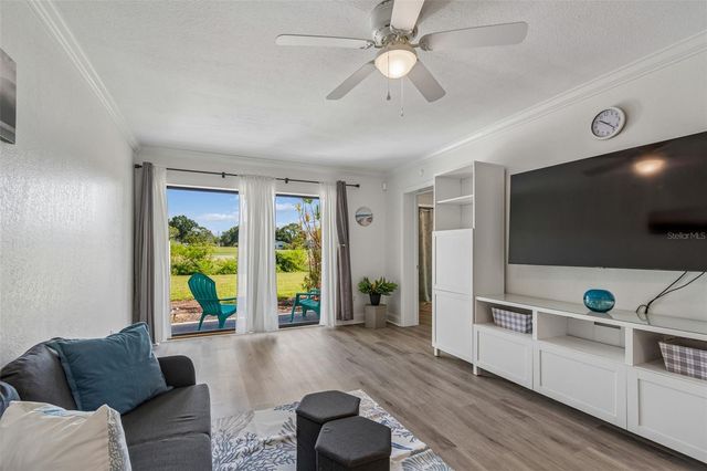 2117 LAKEWOOD CLUB DRIVE S 7-N, St Petersburg, FL 33712