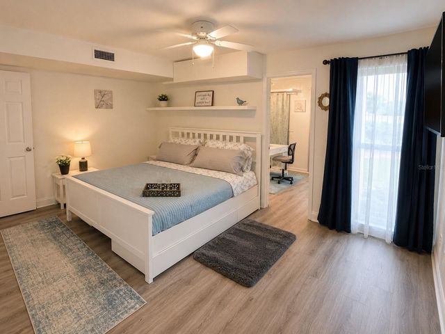 2117 LAKEWOOD CLUB DRIVE S 7-N, St Petersburg, FL 33712