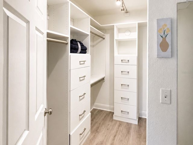 2117 LAKEWOOD CLUB DRIVE S 7-N, St Petersburg, FL 33712