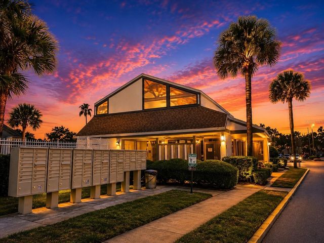 2117 LAKEWOOD CLUB DRIVE S 7-N, St Petersburg, FL 33712