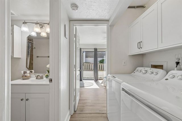 2117 LAKEWOOD CLUB DRIVE S 7-N, St Petersburg, FL 33712