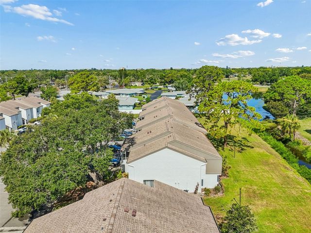 2117 LAKEWOOD CLUB DRIVE S 7-N, St Petersburg, FL 33712