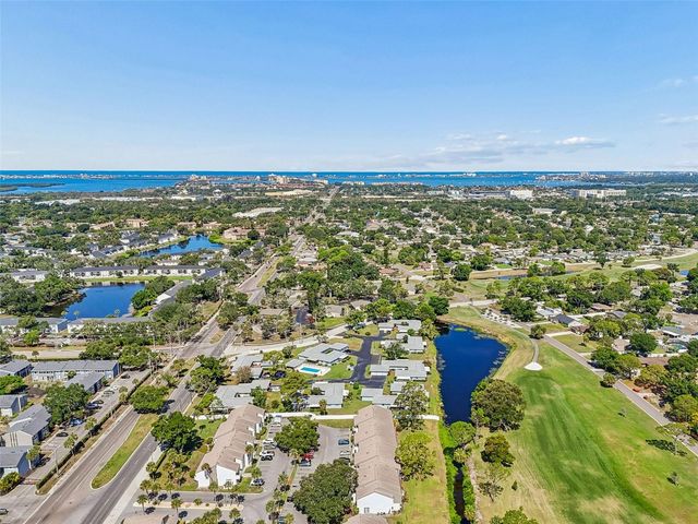 2117 LAKEWOOD CLUB DRIVE S 7-N, St Petersburg, FL 33712