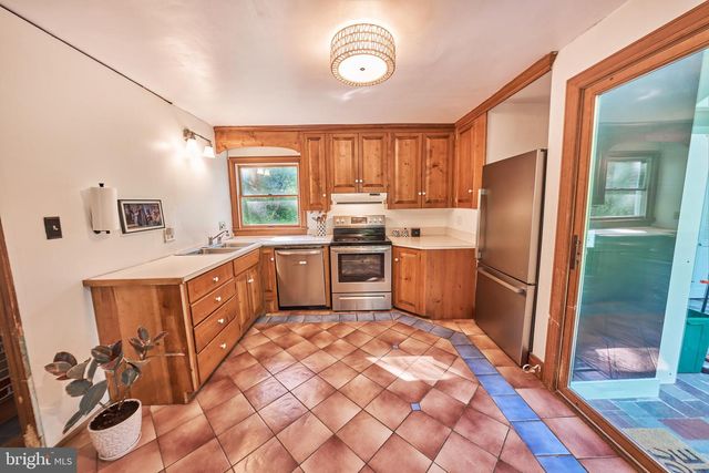 264 DURHAM RD, Ottsville, PA 18942