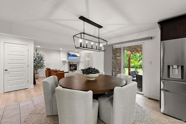2118 Coach Way Court, Bloomfield Hills, MI 48302