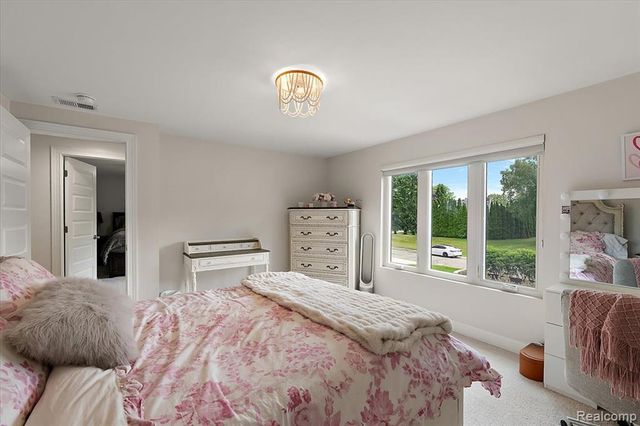 2118 Coach Way Court, Bloomfield Hills, MI 48302