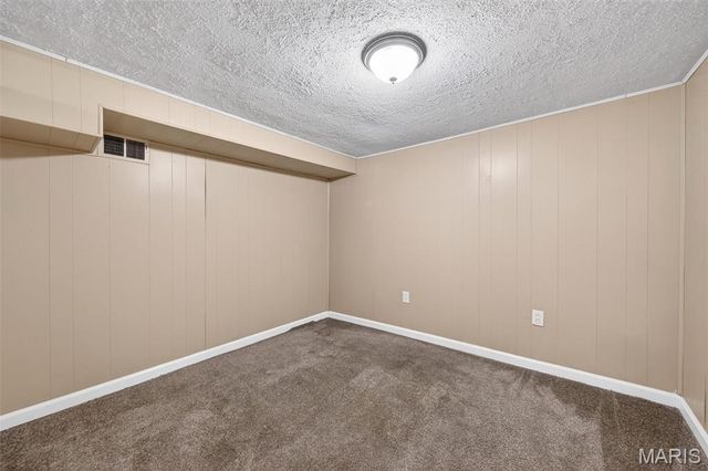 1236 Bliss Drive, St Louis, MO 63137