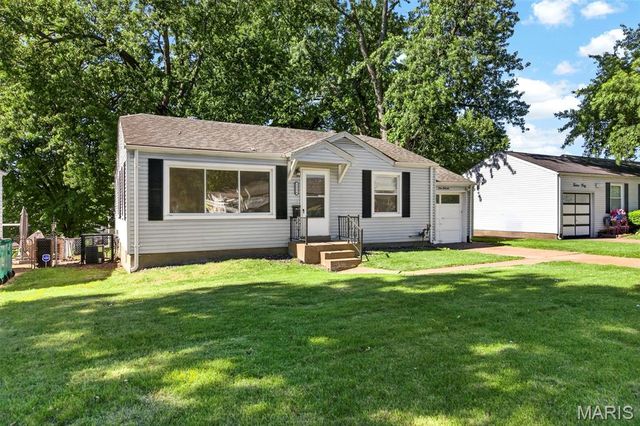 1236 Bliss Drive, St Louis, MO 63137