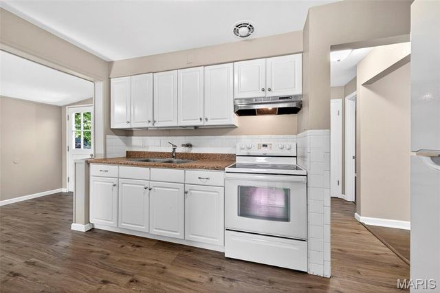 1236 Bliss Drive, St Louis, MO 63137