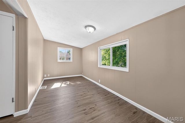 1236 Bliss Drive, St Louis, MO 63137